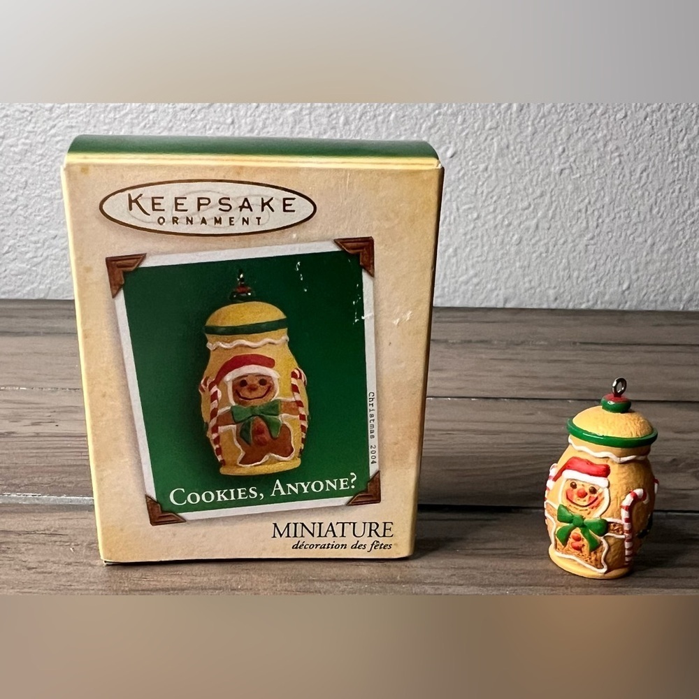 Hallmark NEW 2004 "Cookies Anyone" Cookie Jar Miniature Christmas Ornament - Picture 2 of 6
